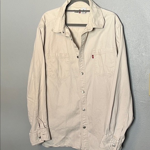 Levi's Jackets & Blazers - Levi's women’s Light Cream Button-Down Work Shirt